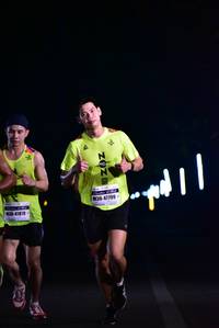 BIB: 47799, 41870
                            <button type="button" onclick="openModal(10109314)" class="btn btn-primary btn-sm float-right btn-popup" data-toggle="modal" data-target=".modal-high-quality">
                        <i class="fas fa-shopping-cart"></i> Add to Cart
                    </button>
                                            <button type="button" onclick="isThisMe(10109314, true)" class="btn btn-success btn-sm float-right btn-popup btn-isme hidden" data-toggle="tooltip" data-placement="bottom" title="นี่คือรูปของคุณใช่ไหม คลิกที่นี่เพื่อเอาเข้าอัลบั้ม">
                        <i class="fas fa-plus"></i> Add to album
                    </button>
                    <button type="button" onclick="isThisMe(10109314, false)" class="btn btn-warning btn-sm float-right btn-popup btn-isnotme hidden">
                        <i class="fas fa-ban"></i> Remove from album
                    </button>